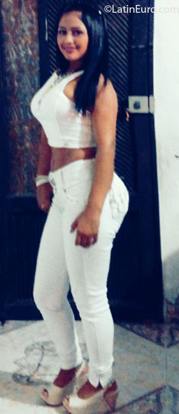 Date this beautiful Colombia girl Briana from Medellin CO18553
