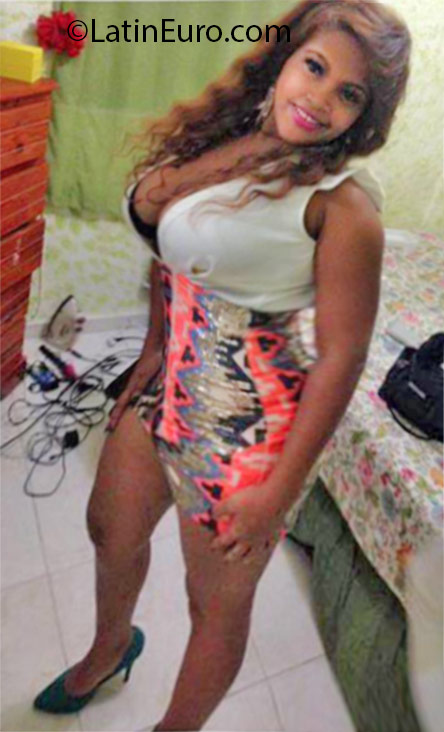 Date this cute Dominican Republic girl Doris from Santo Domingo DO24675