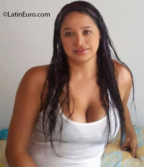 Date this funny Colombia girl Andrea from Medellin CO18608