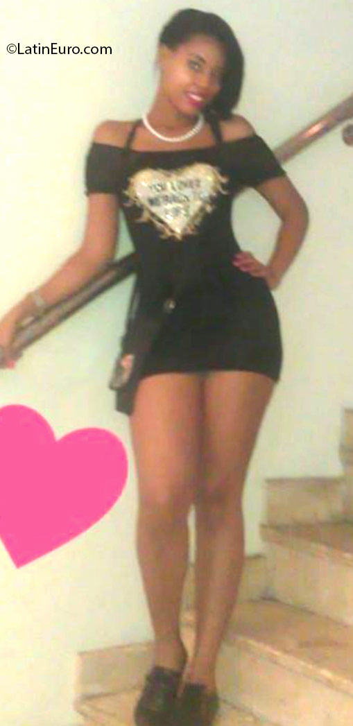 Date this beautiful Dominican Republic girl Nicaras from Haina DO24823