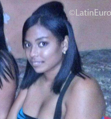 Date this young Dominican Republic girl Jantnia from Santo Domingo DO24905