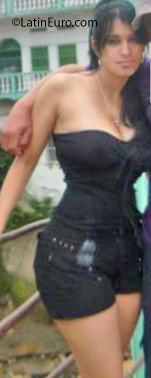 Date this athletic Colombia girl Diana from Manizales CO18645