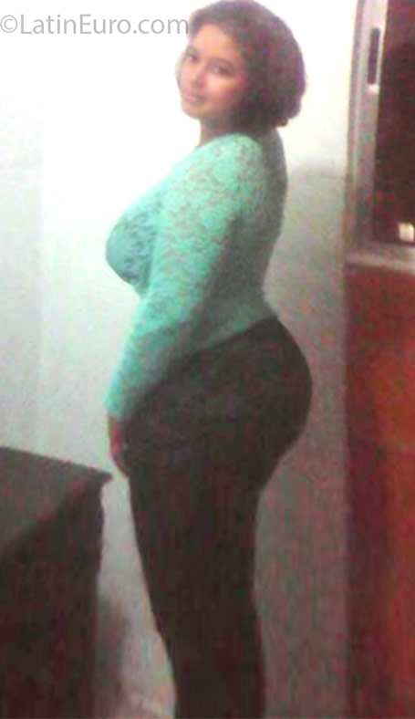 Date this happy Colombia girl Eliana from Medellin CO18698