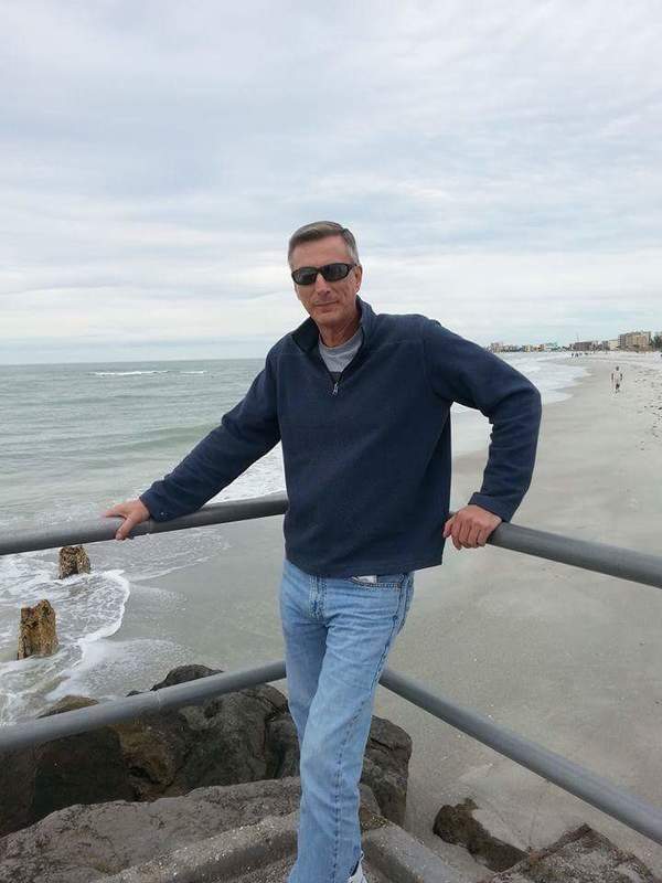 Date this passionate United States man Paul from Madeira Beach US17147