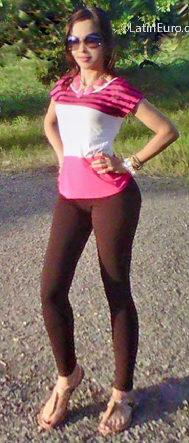 Date this hot Dominican Republic girl Maria from Santiago DO25288