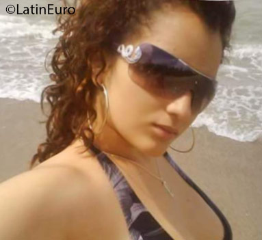 Date this hot Dominican Republic girl Elizabeth from La Vega DO25360
