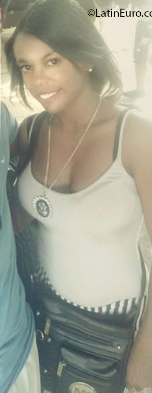 Date this passionate Dominican Republic girl Indi from Santo Domingo DO25427