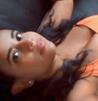 Date this stunning Brazil girl Carolina from Contagem BR9644