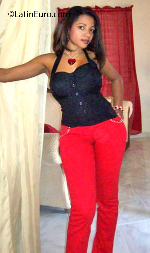 Date this delightful Dominican Republic girl Morena from Santo Domingo DO34217