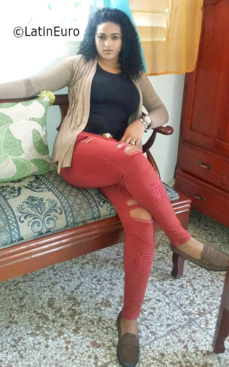 Date this gorgeous Dominican Republic girl Mariela - Jeruka from Santo Domingo DO25930