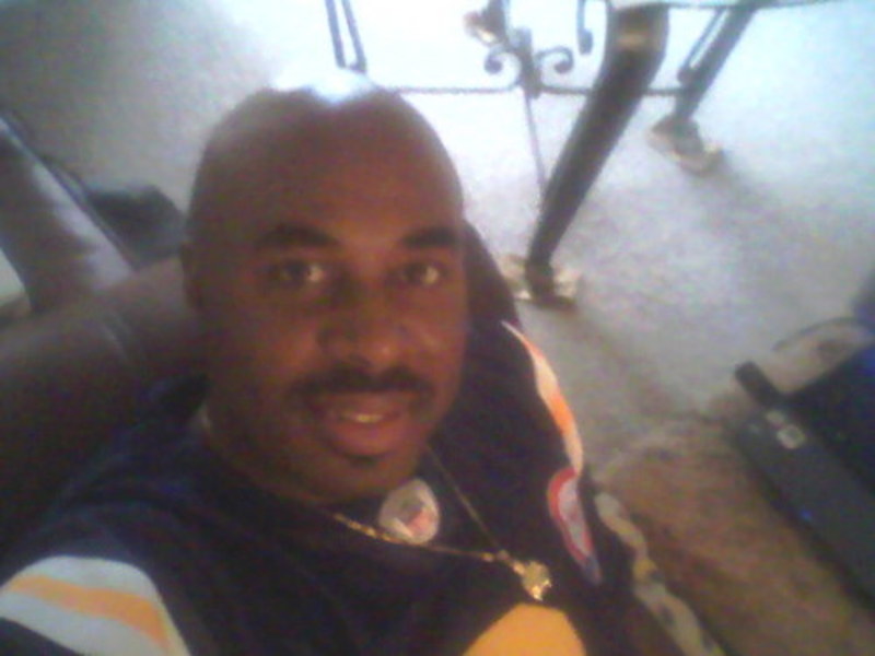 Date this nice looking United States man Creativemind717 from Los Angeles US17431