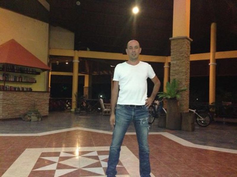 Date this gorgeous Italy man Stefano from Genova IT281