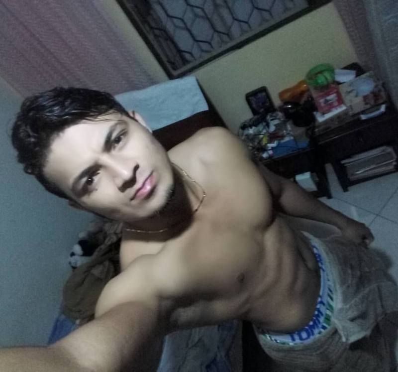 Date this tall Colombia man Isaacs from Barranquilla CO20940