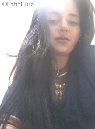 Date this attractive United States girl Camila from Orlando CO21464
