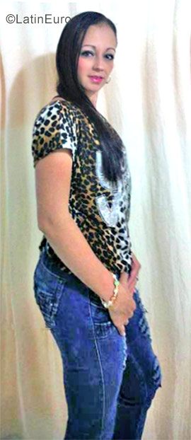 Date this tall Colombia girl Zamara from Armenia CO21841