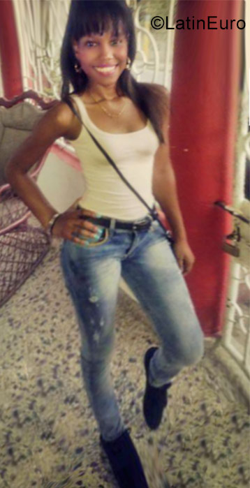 Date this young Dominican Republic girl Pamela from Santo Domingo DO29329