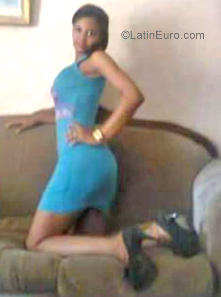 Date this fun Dominican Republic girl Zuleiny from Santo Domingo DO29673
