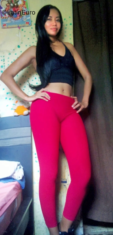 Date this attractive Colombia girl Vanessa from Barranquilla CO30916