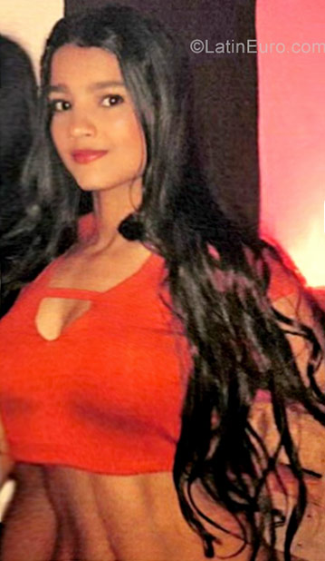 Date this good-looking Colombia girl Omaira from Barranquilla CO22210