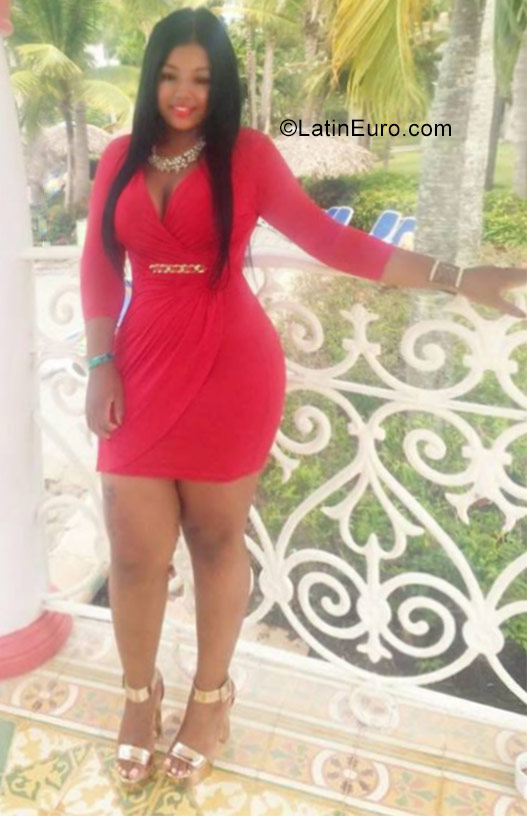Date this attractive Dominican Republic girl Pretty from Santiago DO30320