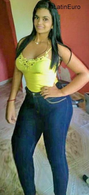 Date this athletic Venezuela girl Marian from Maturin VE3873