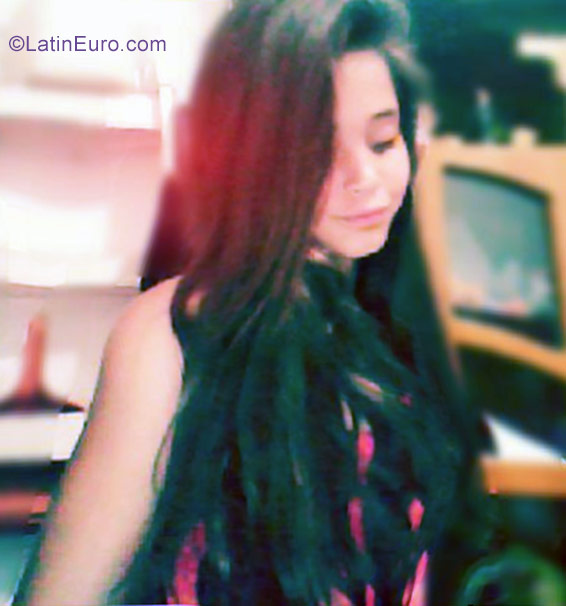 Date this funny Argentina girl Martina from Cordoba AR111