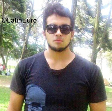 Date this sensual Colombia man Alejandro from Bogota CO22565