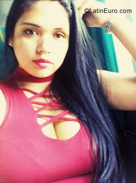 Date this georgeous Colombia girl Yuli from Cali CO22703