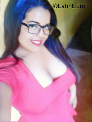 Date this nice looking Venezuela girl Grey from Agua Fria VE1094