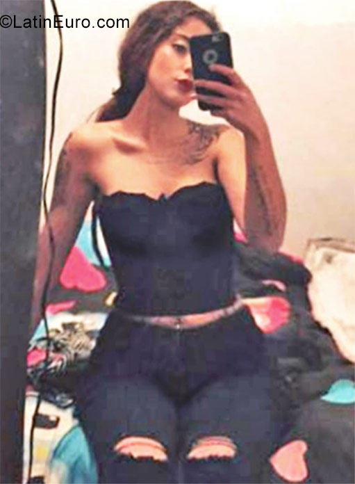 Date this fun Mexico girl Leshla from Chihuahua City MX1540