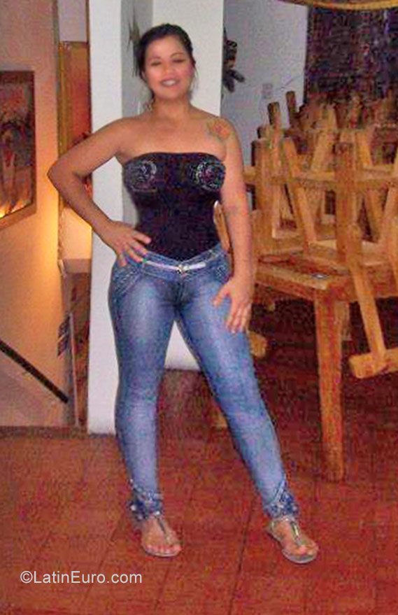 Date this georgeous Colombia girl Monica from Medellin CO22996