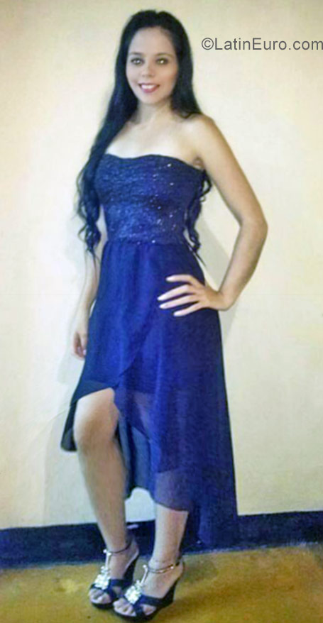Date this foxy Colombia girl Diana from Pereira CO23042