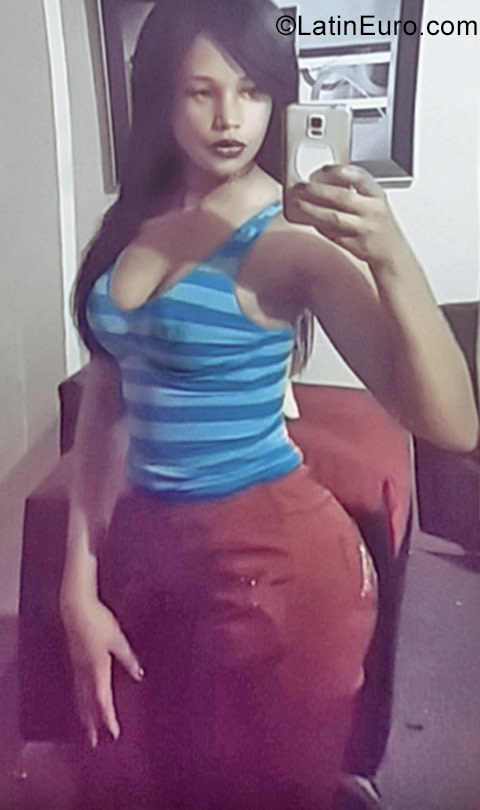 Date this young Dominican Republic girl Jenny from Santos Domingo DO31118