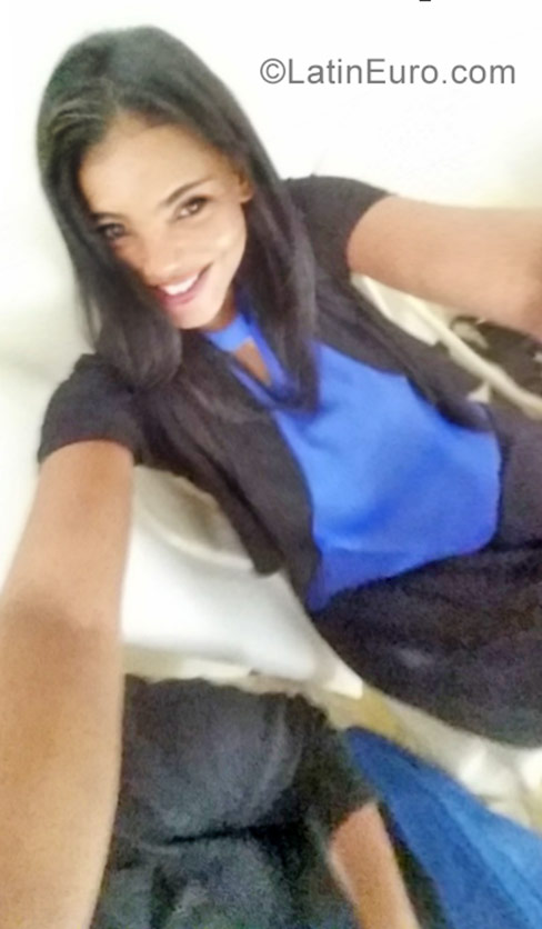 Date this passionate Dominican Republic girl Rose from Santiago DO31315