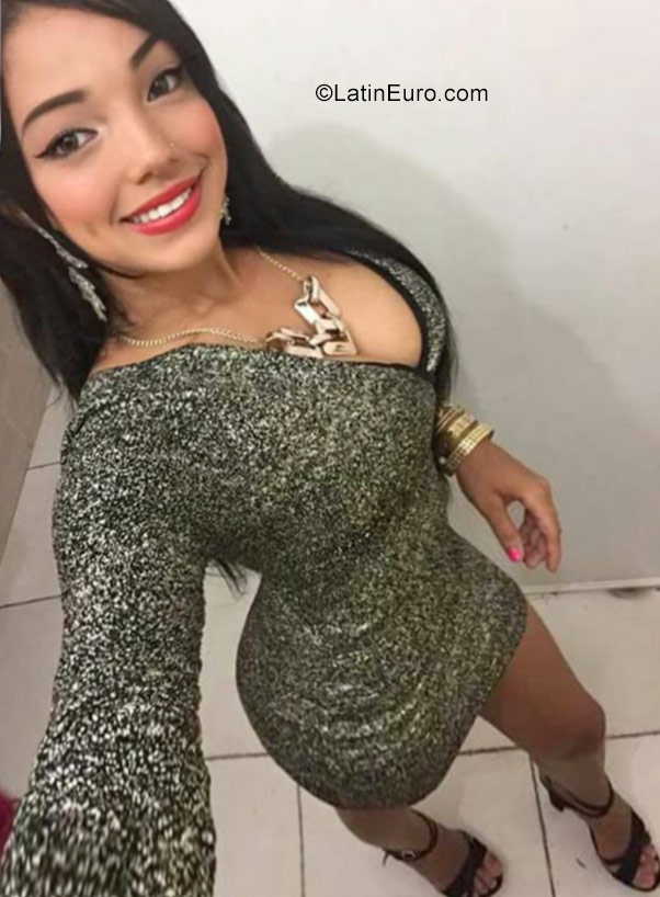 Date this good-looking Dominican Republic girl Beatriz from La Romana DO31367