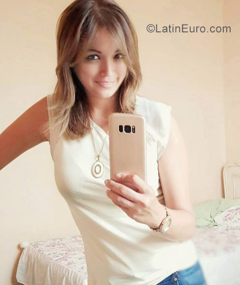 Date this stunning Peru girl Nelly from Piura PE1278