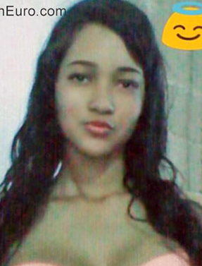 Date this pretty Venezuela girl FELIANY from Barcelona VE1354