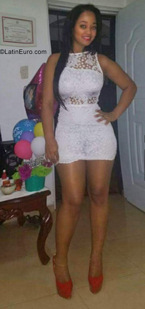 Date this good-looking Dominican Republic girl Elizabeth from Bonao DO31643