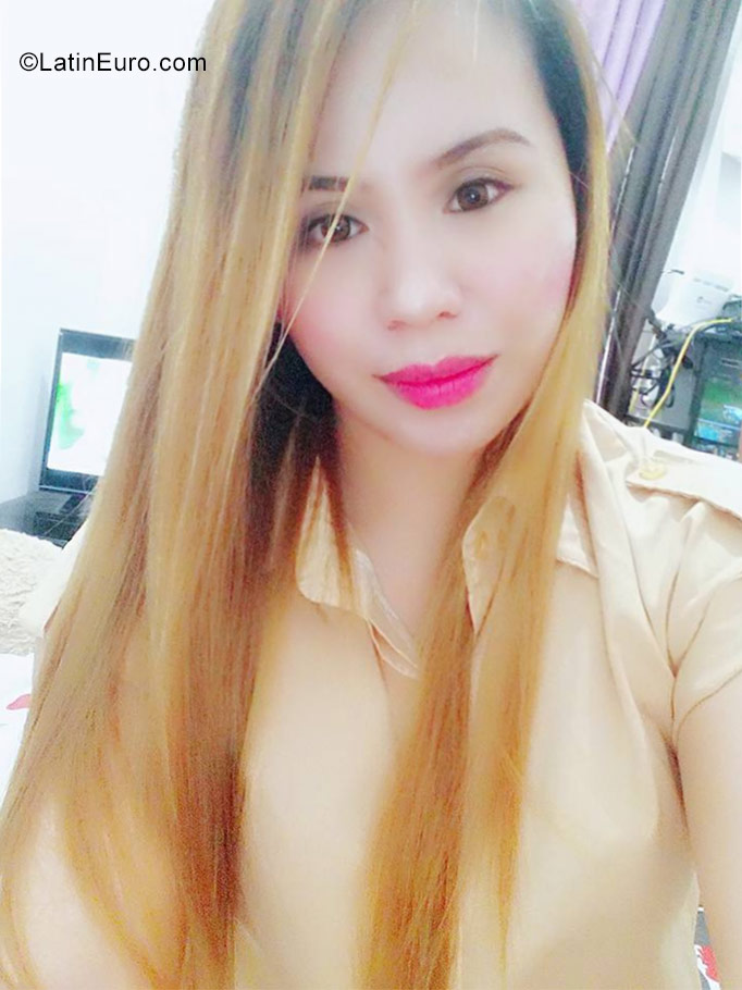 Date this sultry Philippines girl Hapi from Calamba City PH995