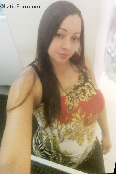 Date this sensual Dominican Republic girl Romer from Santo Domingo DO31958