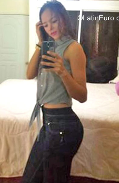 Date this stunning Dominican Republic girl Ana2020 from Santiago DO32007