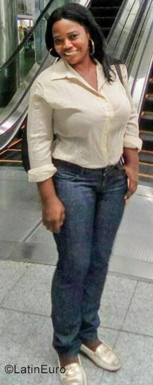 Date this voluptuous Colombia girl Juana from Cali CO23649