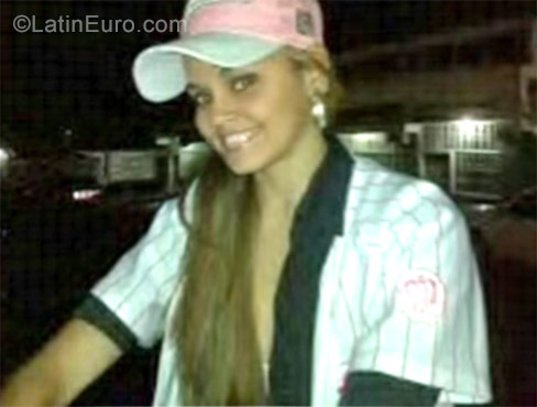 Date this athletic Venezuela girl Paty from Bolivar VE1486