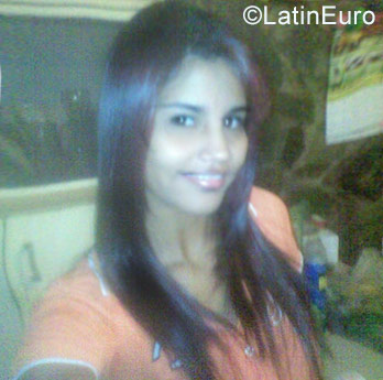 Date this tall Venezuela girl Juilliaan from Anzoategui VE1507