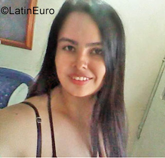 Date this georgeous Colombia girl Cristina from Bogota CO23714