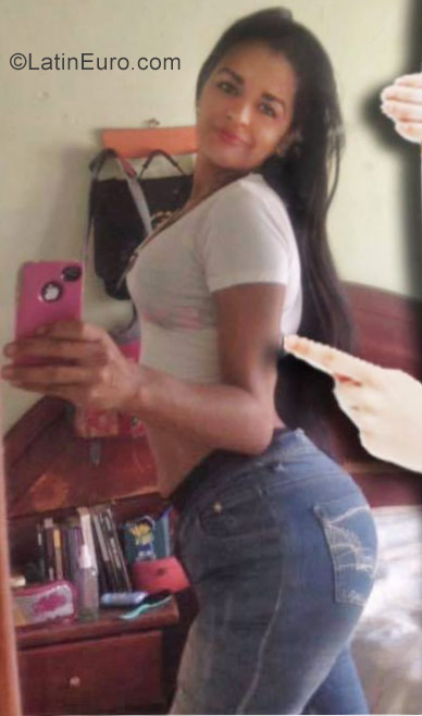 Date this delightful Venezuela girl Yoselin from Barquisimeto VE1533