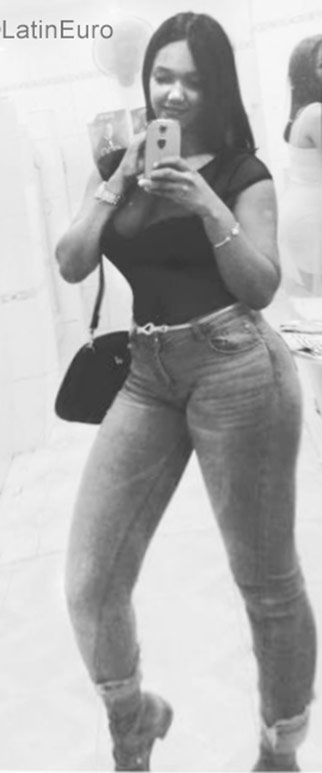 Date this passionate Dominican Republic girl Jenifer from Santiago DO32218