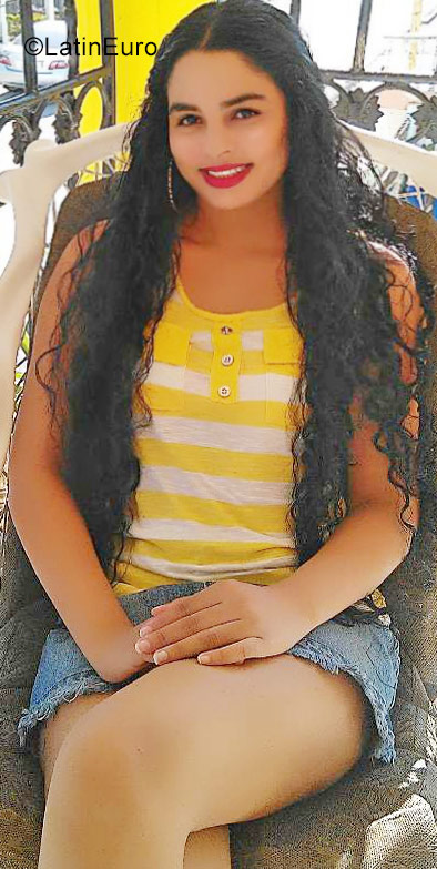 Date this tall Dominican Republic girl Romina from Bonao DO33228