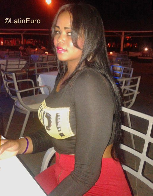 Date this beautiful Dominican Republic girl Elena from Santiago DO32295