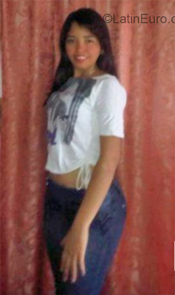 Date this beautiful Venezuela girl Maria from San Fernando De Apure VE1603